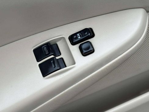 Used 2006 Toyota Solara SLE image 15