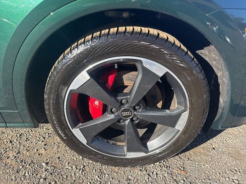 Used 2019 Audi SQ5 Premium Plus w/ Premium Plus Package image 16