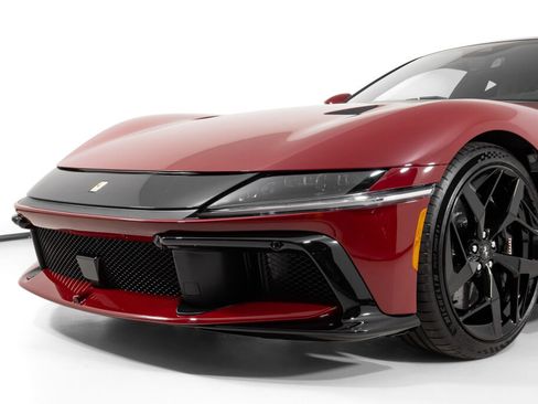 Used 2025 Ferrari 12Cilindri RWD image 15