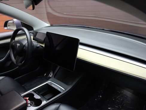 Used 2022 Tesla Model 3 Long Range image 39