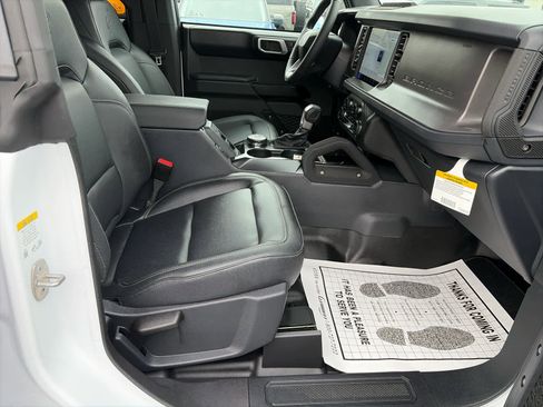 New 2025 Ford Bronco Badlands w/ Sasquatch Package image 23