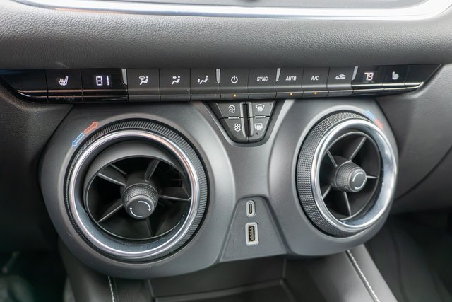 Used 2024 Chevrolet Blazer LT w/ Midnight/Sport Edition AWD/4WD image 27