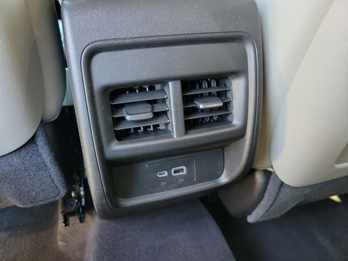 Used 2019 Cadillac XT4 Premium Luxury w/ Driver Awareness Package image 15