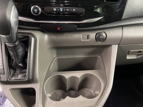 Used 2024 Ford Transit 350 XLT image 12