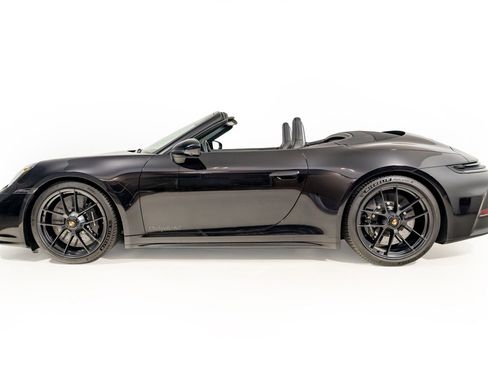 Used 2026 Porsche 911 Carrera 4 GTS image 15