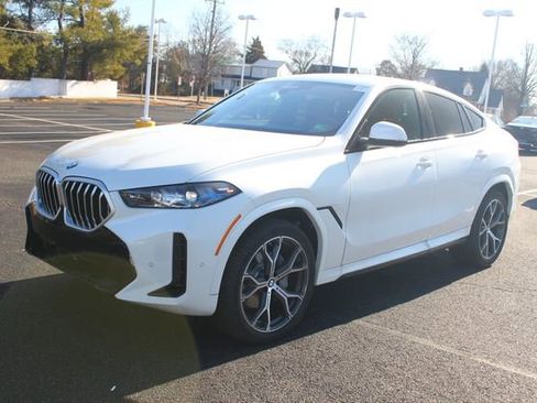 New 2026 BMW X6 xDrive40i image 3