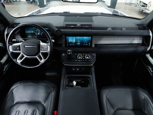 Used 2021 Land Rover Defender 90 S image 10