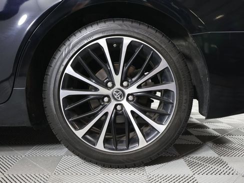 Used 2018 Toyota Camry SE FWD image 8