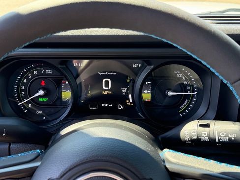 Used 2025 Jeep Wrangler Unlimited Rubicon 4xe w/ Safety Group image 25