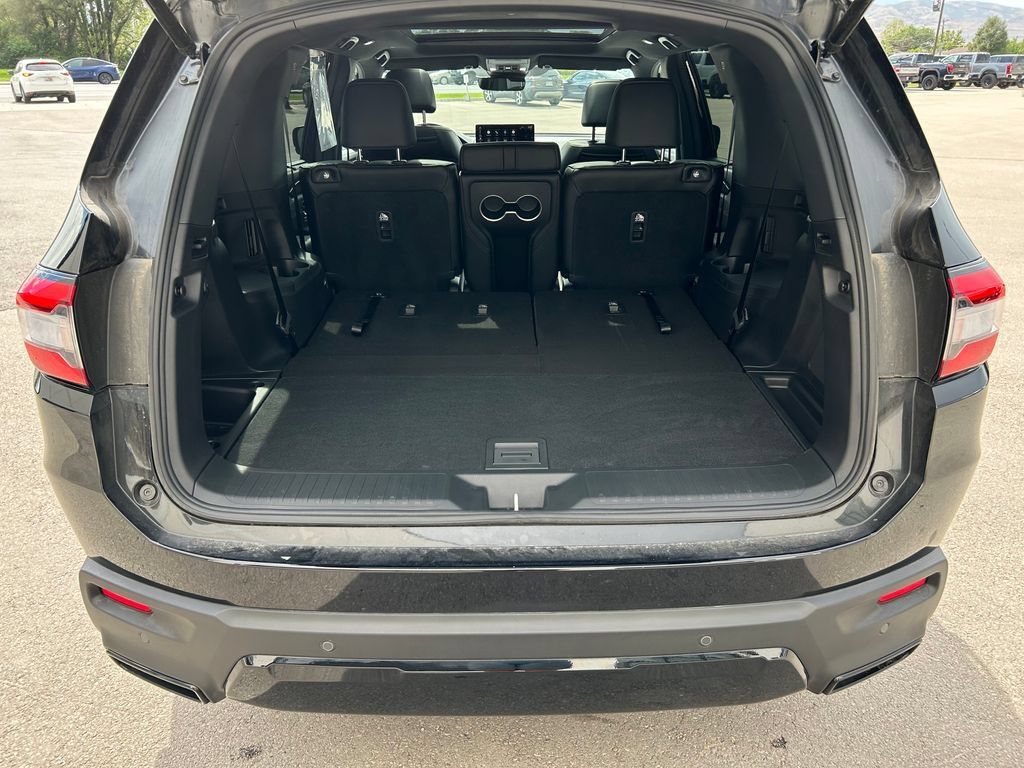 Used 2026 Honda Pilot Black Edition image 8
