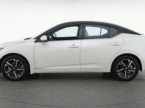 Used 2025 Nissan Sentra SV image 5