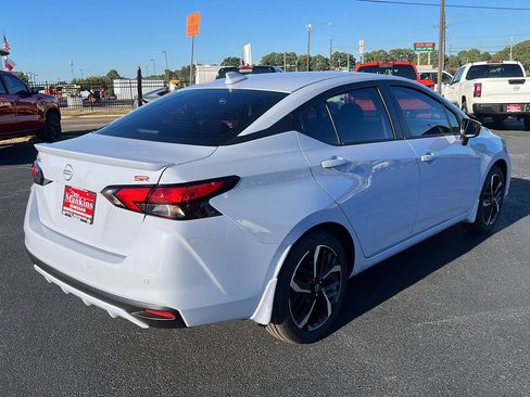New 2025 Nissan Versa SR w/ Trunk Package image 5
