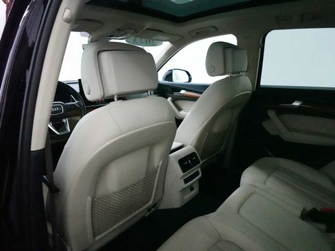 Used 2023 Audi Q5 2.0T Premium w/ Convenience Package AWD/4WD image 28