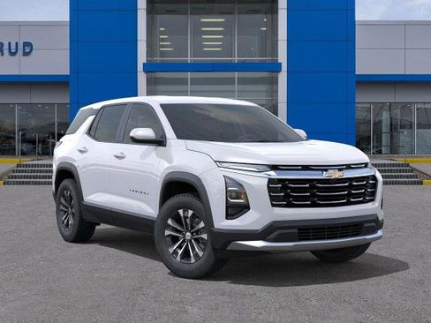 New 2026 Chevrolet Equinox LT w/ LPO, Floor Liner Package image 31