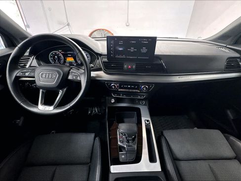 Used 2023 Audi Q5 e Premium Plus w/ Premium Plus Package AWD/4WD image 17
