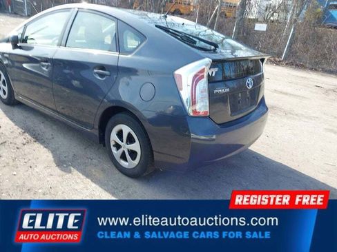 Used 2013 Toyota Prius Two image 6