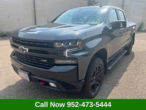 Used 2022 Chevrolet Silverado 1500 LT Trail Boss w/ LT Trail Boss Premium Package AWD/4WD image 1