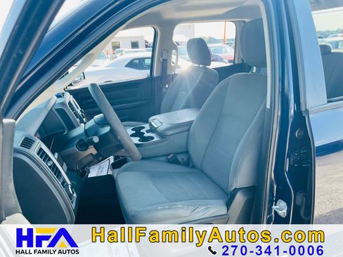Used 2017 RAM 1500 Express AWD/4WD image 11