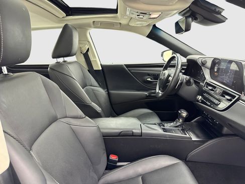 Used 2022 Lexus ES 300h w/ Premium Package FWD image 42
