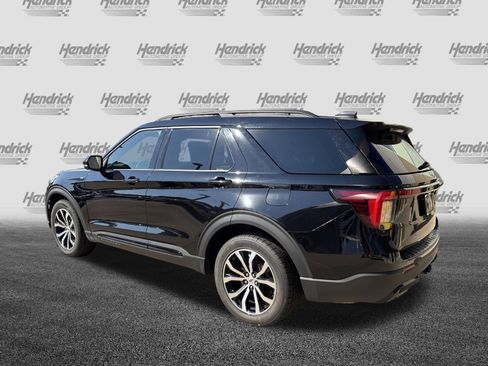 Used 2025 Ford Explorer ST-Line AWD/4WD image 8