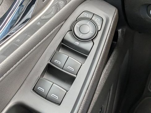 Certified 2023 Chevrolet Traverse LT image 25