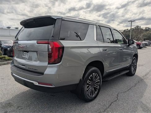 Used 2025 GMC Yukon Elevation w/ Elevation Premium Package image 5