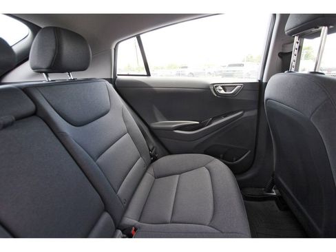 Used 2020 Hyundai Ioniq SE FWD image 13