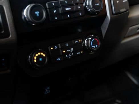 Used 2020 Ford F250 XL w/ STX Appearance Package AWD/4WD image 23