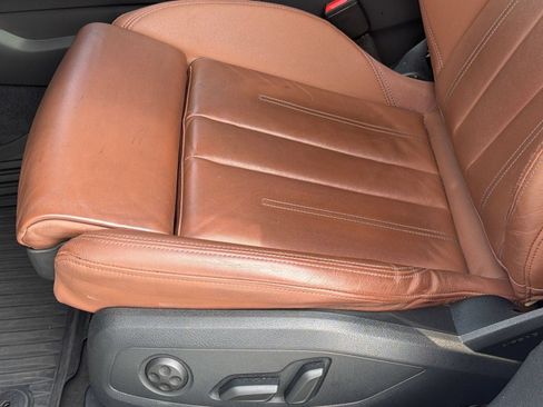 Certified 2023 Audi A4 2.0T Premium w/ Convenience Package AWD/4WD image 15