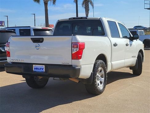 Used 2021 Nissan Titan S w/ S Utility Package image 4
