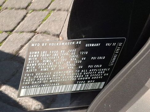 Certified 2022 Volkswagen ID.4 Pro image 25