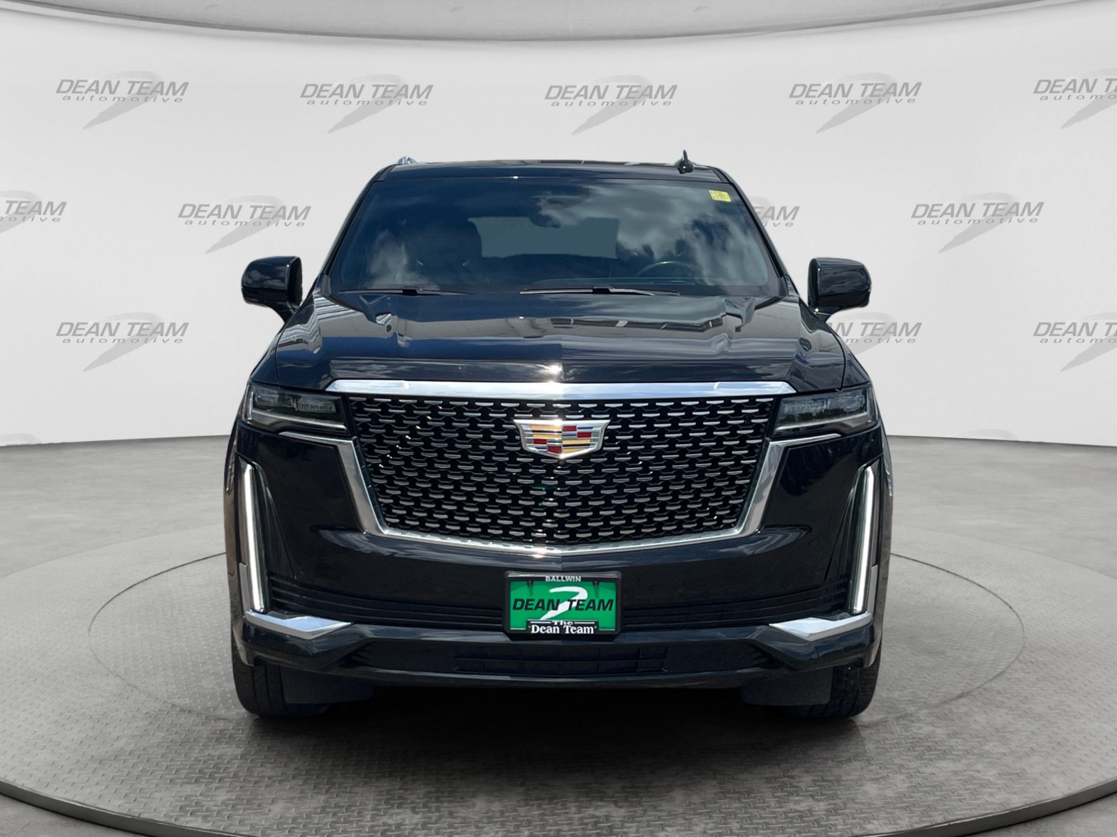 Used 2024 Cadillac Escalade ESV Premium Luxury w/ LPO, Floor Liner Package AWD/4WD image 2