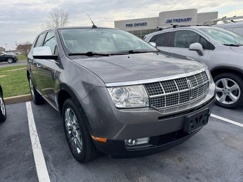 Used 2009 Lincoln MKX FWD 4dr image 3