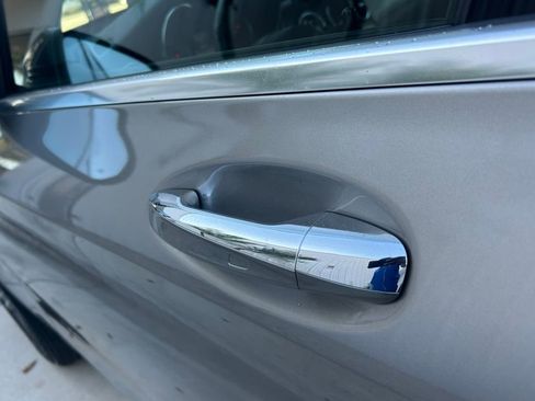 Used 2019 Mercedes-Benz GLC 300 4MATIC image 28