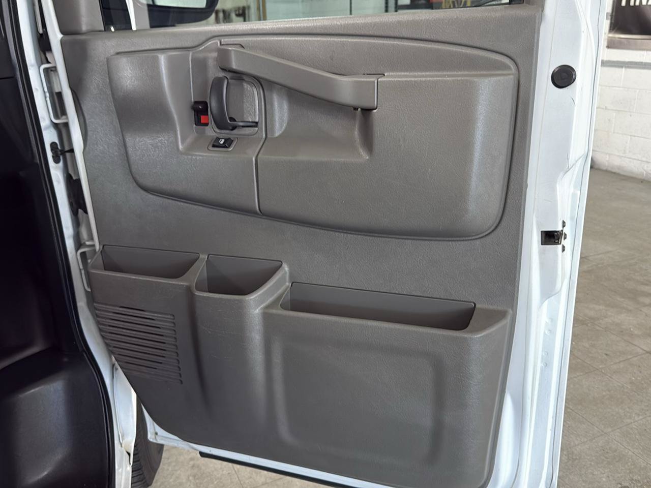 Used 2021 Chevrolet Express 2500 Extended w/ Driver Convenience Package RWD image 46