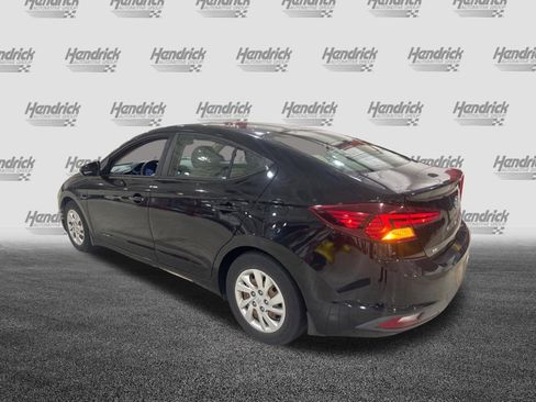 Used 2020 Hyundai Elantra SE FWD image 8