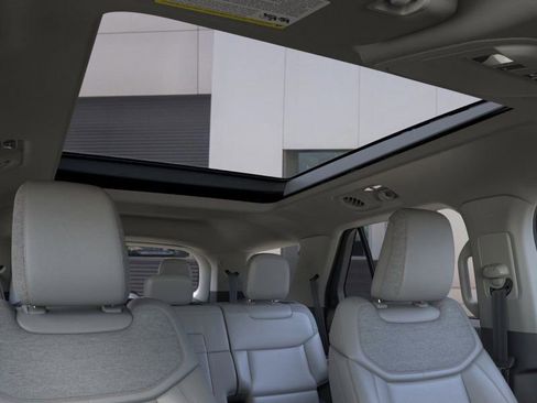 New 2026 Ford Explorer Active w/ Active Comfort Package AWD/4WD image 22