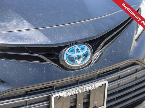 Used 2021 Toyota Camry XLE FWD image 5