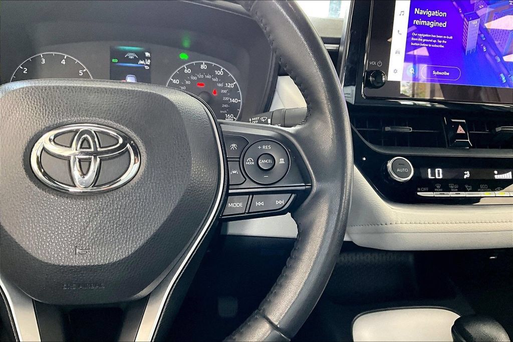 Used 2024 Toyota Corolla SE FWD image 11