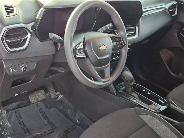 Used 2025 Chevrolet TrailBlazer LT AWD/4WD image 10