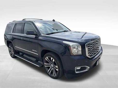 Used 2018 GMC Yukon Denali w/ Denali Ultimate Package AWD/4WD image 4