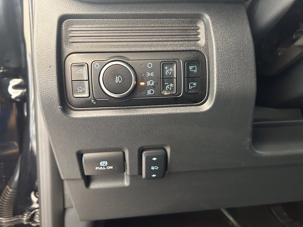 Used 2025 Ford F350 Lariat w/ Lariat Ultimate Package AWD/4WD image 46