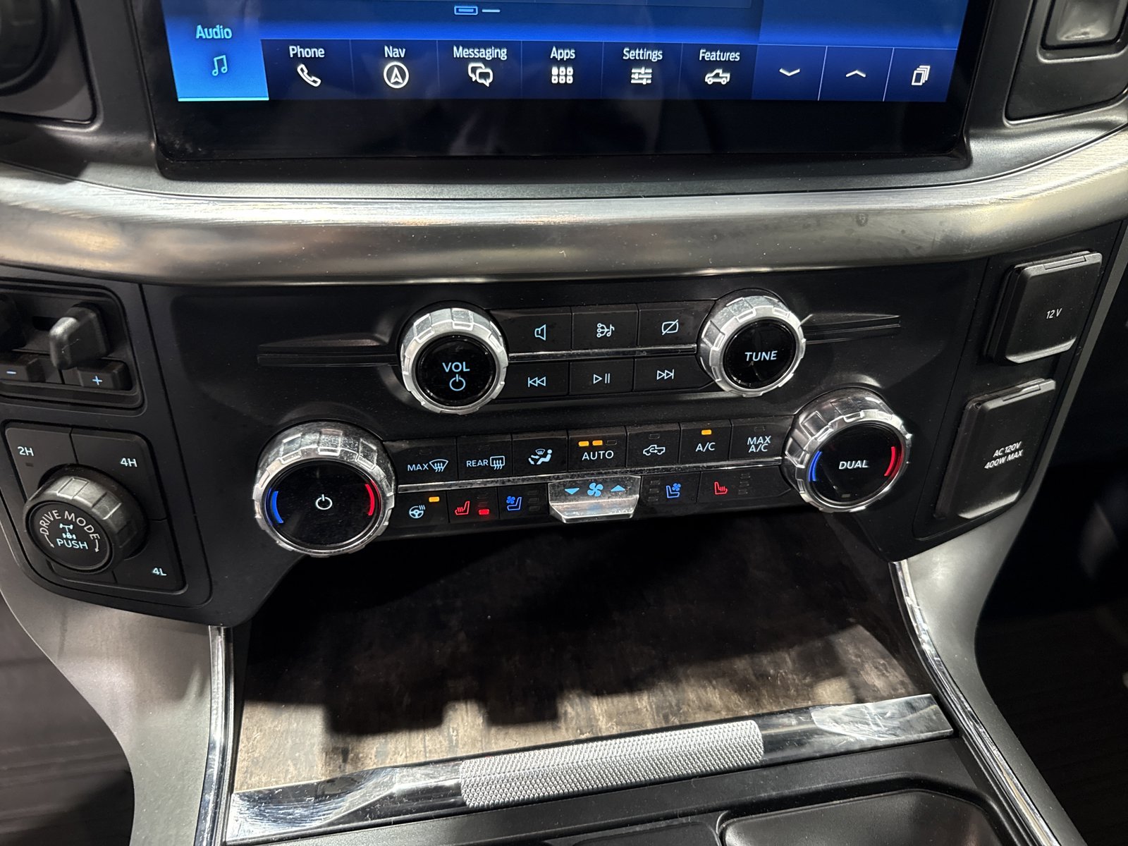 Used 2022 Ford F150 Lariat w/ Equipment Group 502A High AWD/4WD image 22