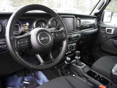 Used 2022 Jeep Gladiator Sport AWD/4WD image 23