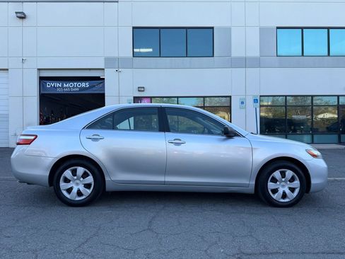 Used 2007 Toyota Camry LE image 3