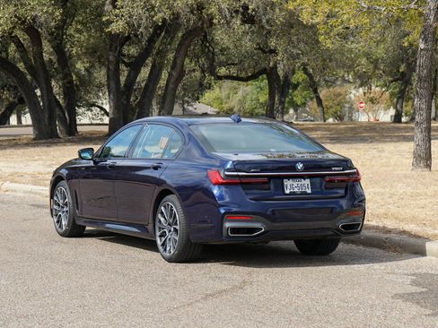 Used 2020 BMW 750i xDrive AWD/4WD image 14