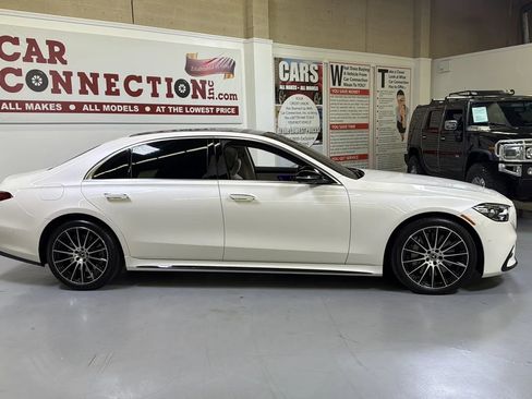 Used 2022 Mercedes-Benz S 500 4MATIC image 9