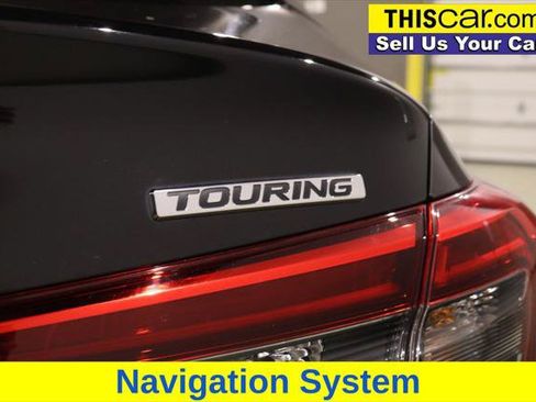 Used 2024 Honda Civic Touring image 12
