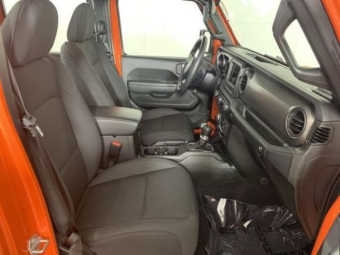 Used 2023 Jeep Gladiator Sport w/ Trailer Tow Package image 24