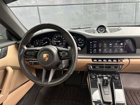 Certified 2022 Porsche 911 Carrera 4 image 15